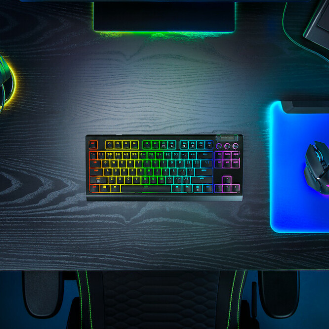 Blackwidow V4 Tenkeyless Hyperspeed