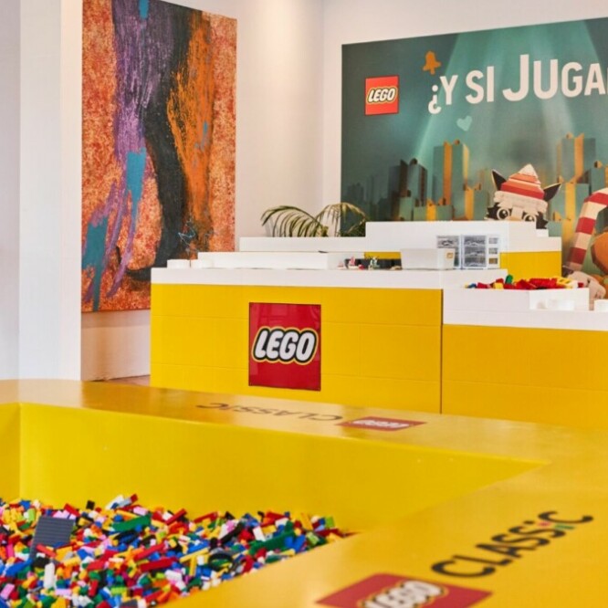 LEGO XMAS Showroom