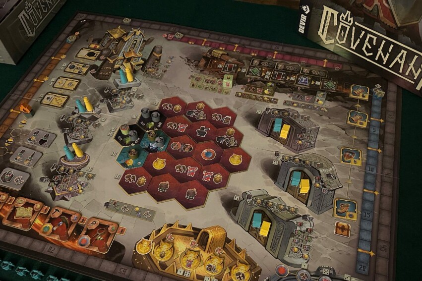 COVENANT juego de mesa